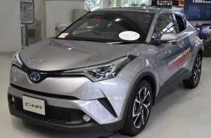 トヨタ C-HR