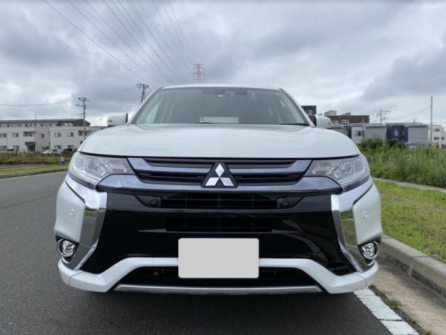 三菱 アウトランダーPHEV