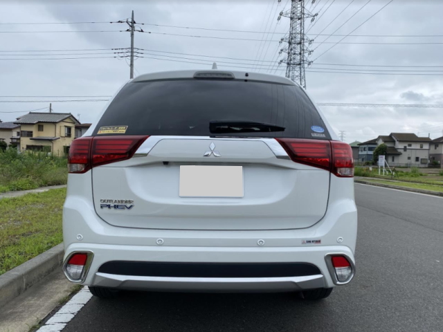 三菱 アウトランダーPHEV