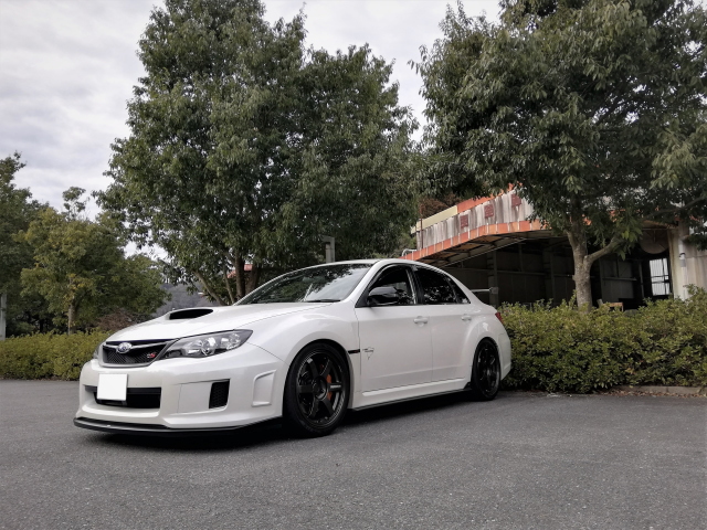 スバル インプレッサ WRX STI