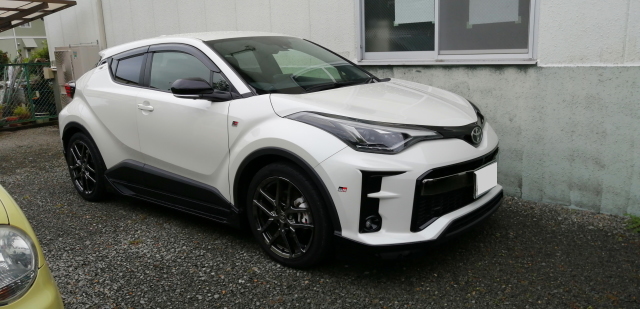 トヨタ C-HR