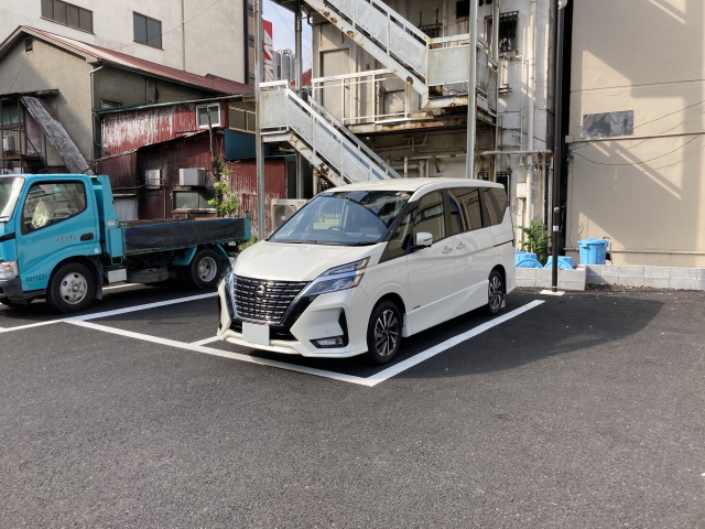 日産 セレナ