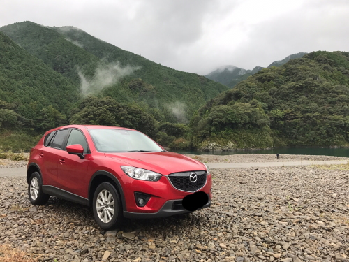 CX-5の無料ネット車査定の事例　斜め前画像