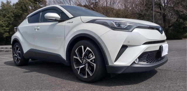 トヨタ C-HR