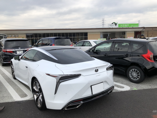 北関東道の太田強戸パーキング