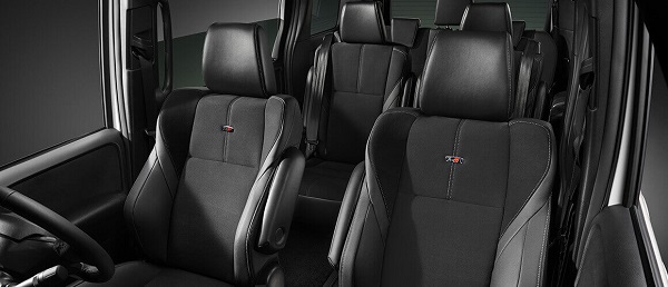 ヴォクシーのZS GR スポーツのシート