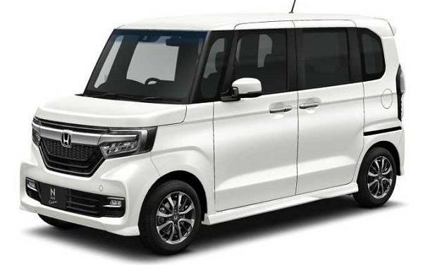 NBOXカスタムGLのフロントビュー