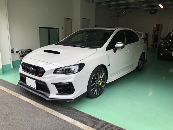 コーティング前のWRX STIタイプS