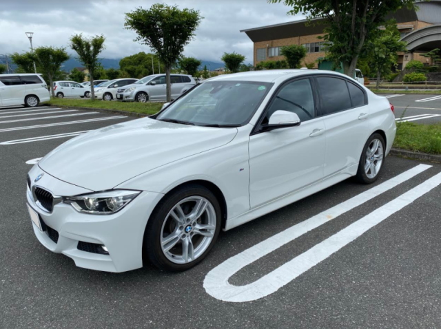 BMW 3シリーズ