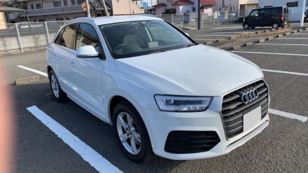 アウディQ3