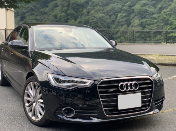 アウディ A6