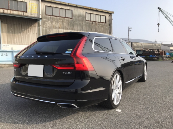 ボルボ V90