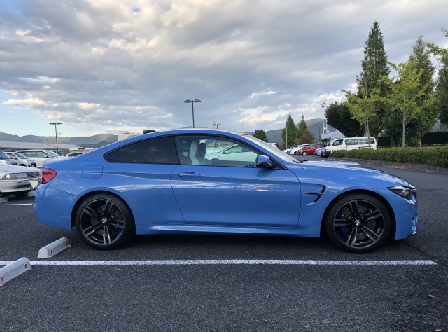 BMW M4クーペ